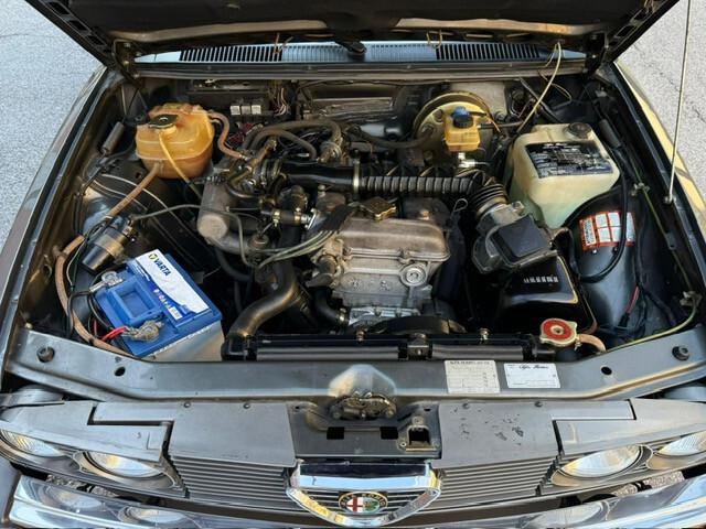 Alfa Romeo Alfetta Quadrifoglio Oro 2.0i "SOLO 32.000 KM"