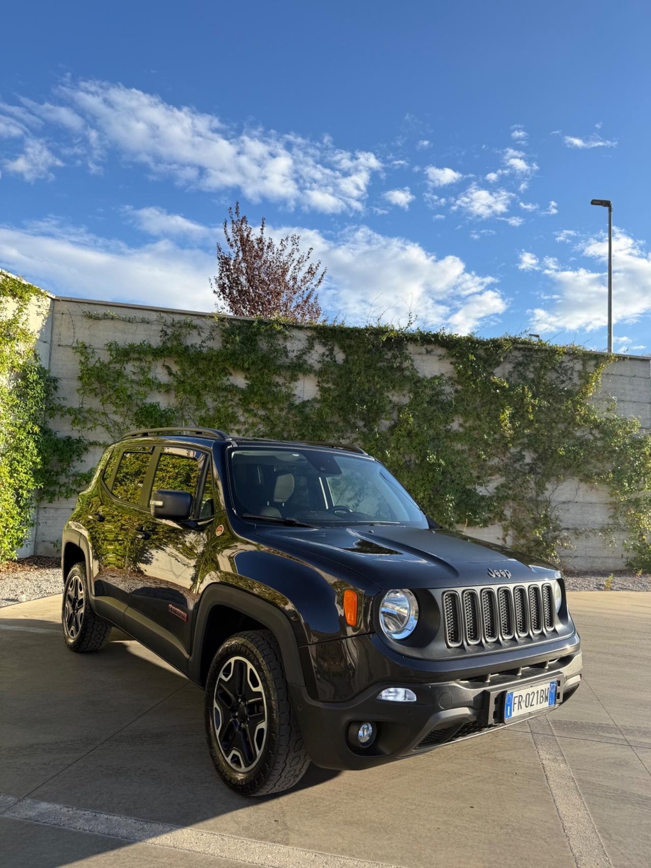 Jeep Renegade 2.0 Mjt 170CV 4WD Active Drive Low Trailhawk