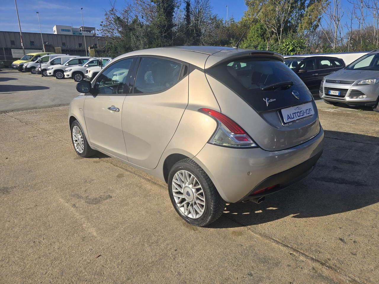 Lancia Ypsilon 1.2 69 CV 5 porte S&S Platinum