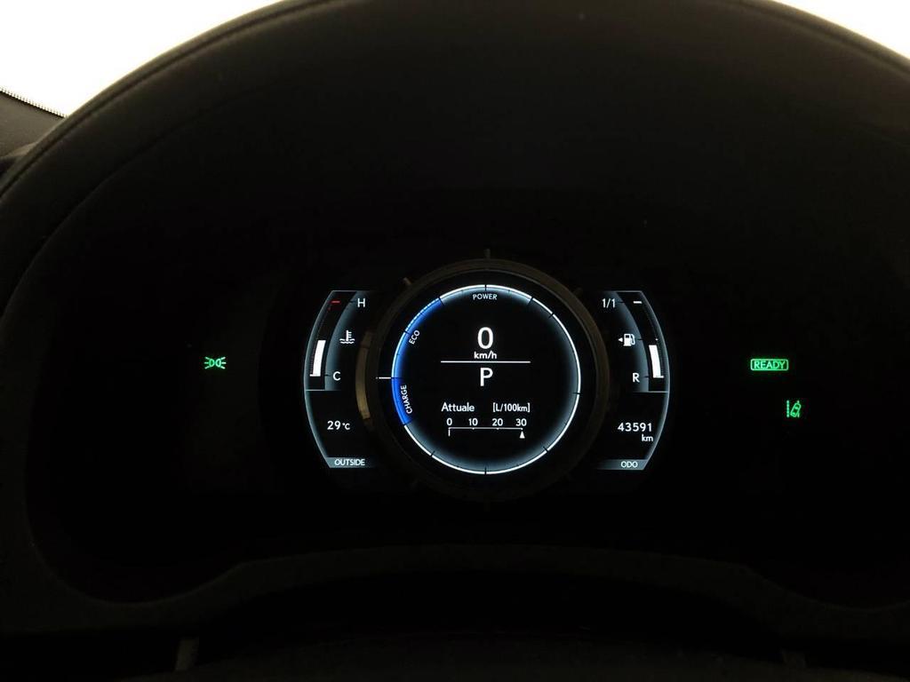 Lexus RC 300h 300 2.5 Hybrid F-Sport CVT