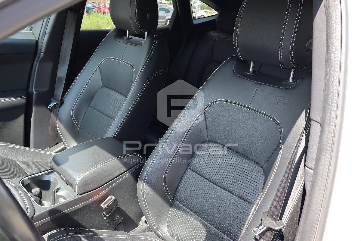 JAGUAR E-Pace 2.0D 180 CV AWD aut. R-Dynamic SE