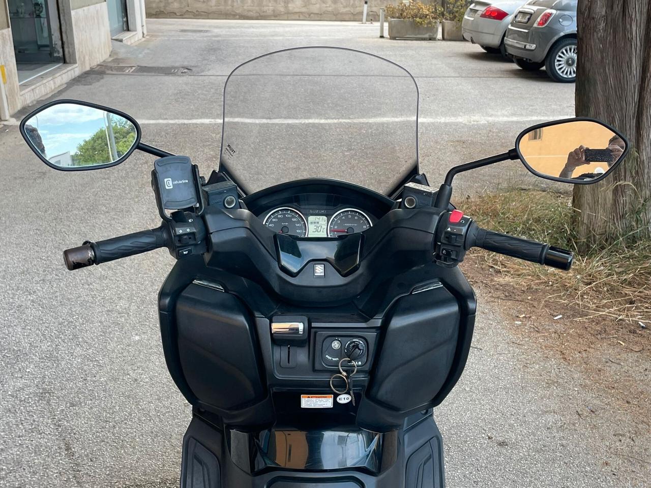 Suzuki Burgman 400