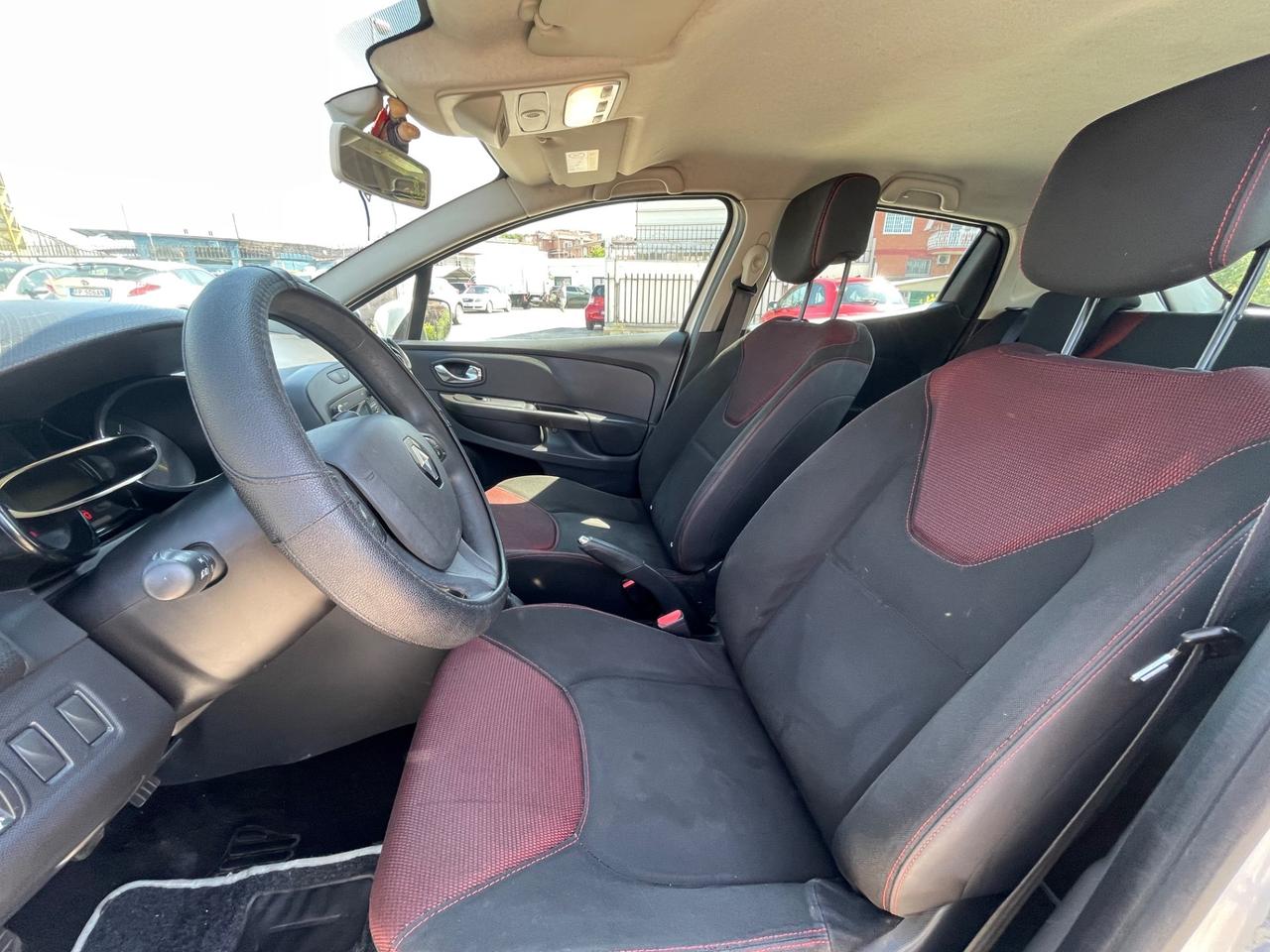 Renault Clio 1.2 75CV 5 porte Wave GARANZIA