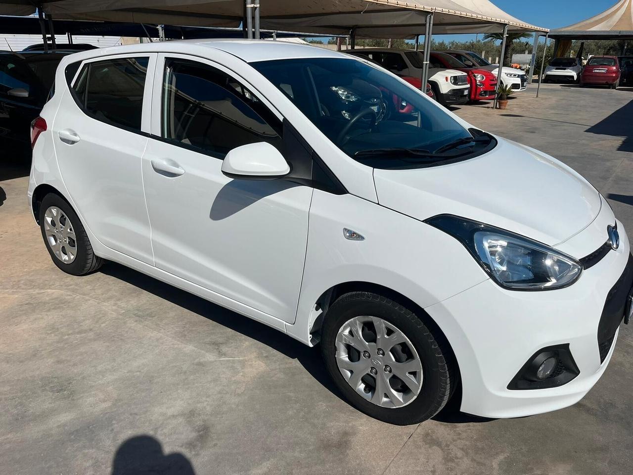 Hyundai i10 1.0 benzina km 40 mila