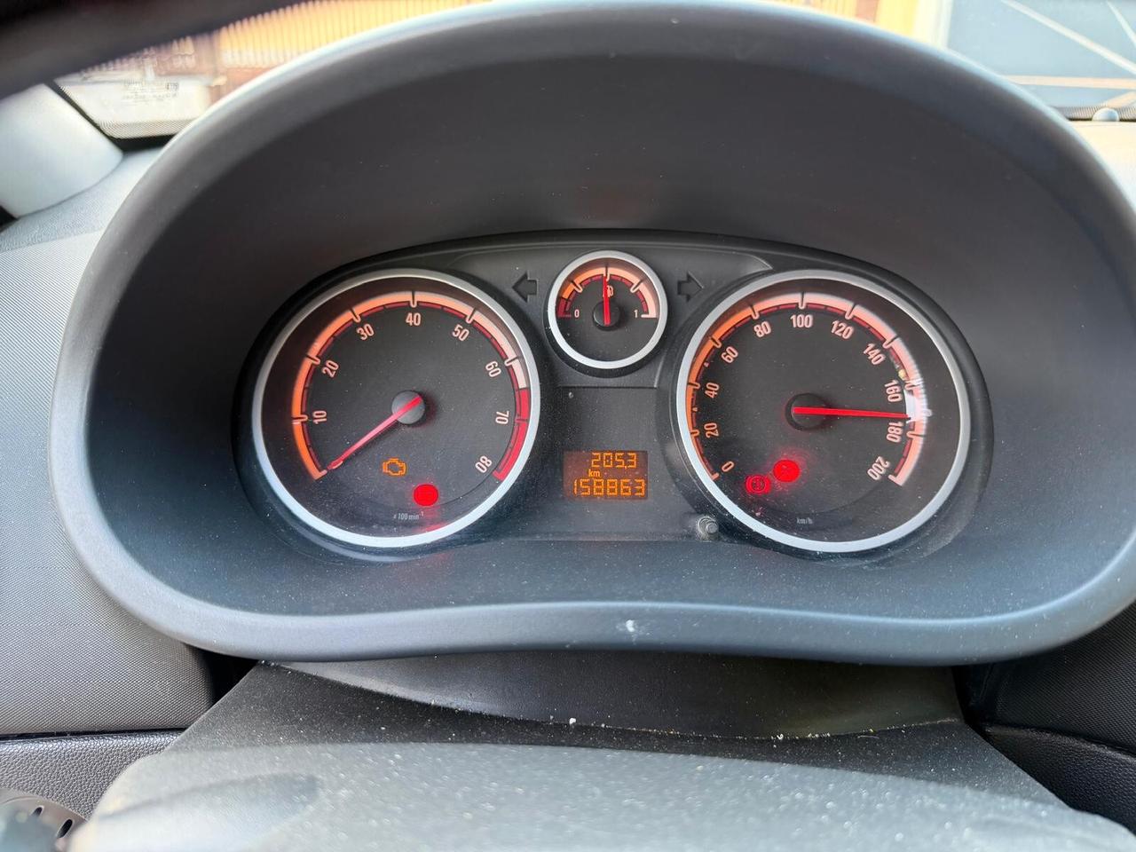 Opel Corsa 1.2 5 porte Club