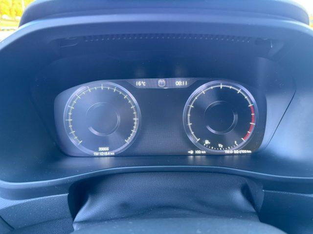 VOLVO XC40 T2 automatico Core Benzina 1.5 PROMO