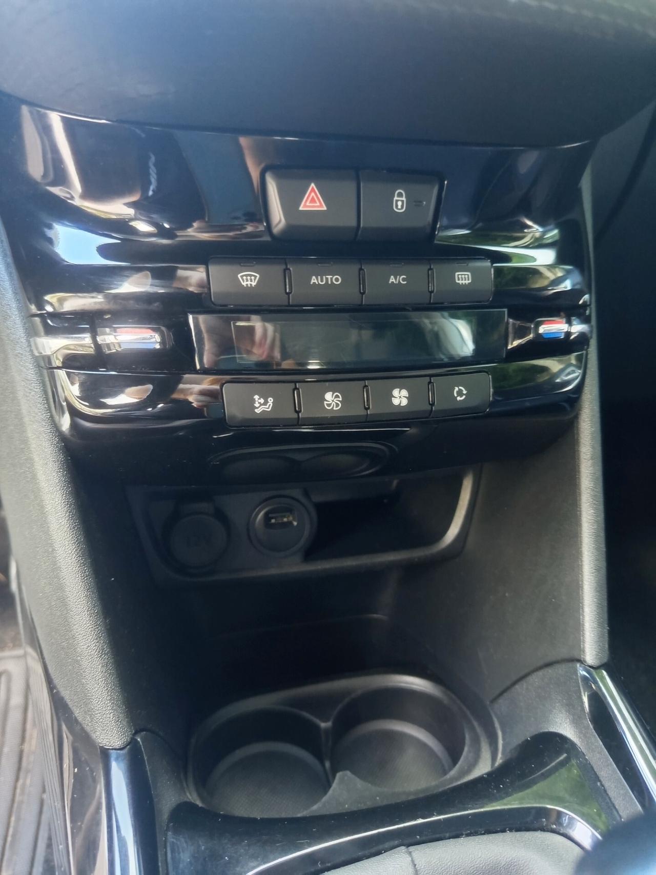 Peugeot 2008 BlueHDi 100 S&S Allure