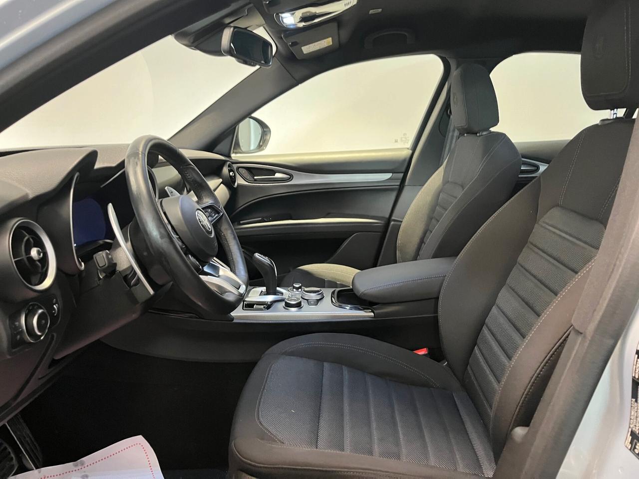 Alfa Romeo Stelvio 2.2 Turbodiesel 160 CV AT8 RWD Sprint