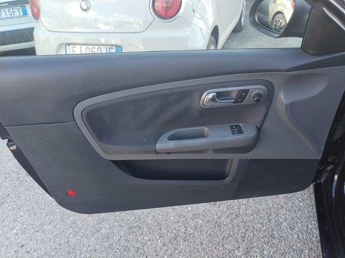 Seat Ibiza 1.2 12V 70CV 3p. Free GPL 125000KM 8/2008 CONSEGNA TAGLIANDATA
