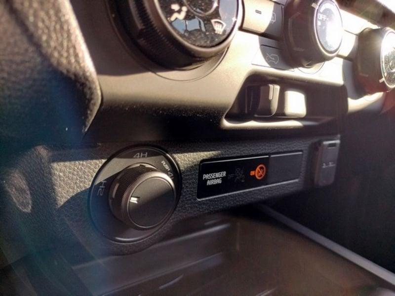 Isuzu D-Max N60 D-Max N60 1.9 aut. Crew BB+ Cab con Shutter lid!!