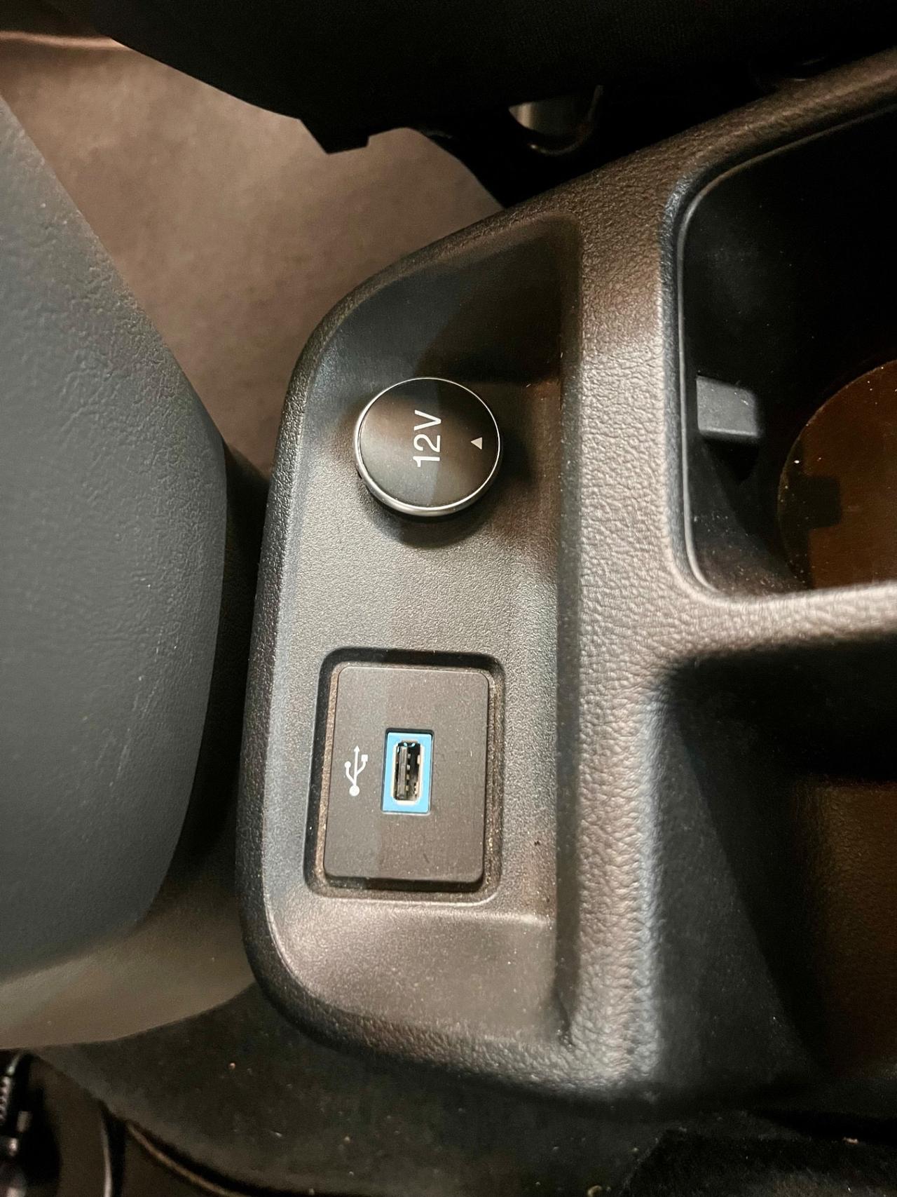 Ford Transit Connect turned 220 1.5 TDCi PC Combi Trend N1