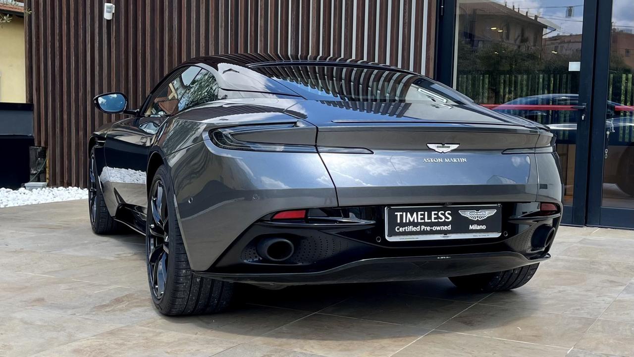 ASTON MARTIN DB11 Coupe 4.0 V8 auto