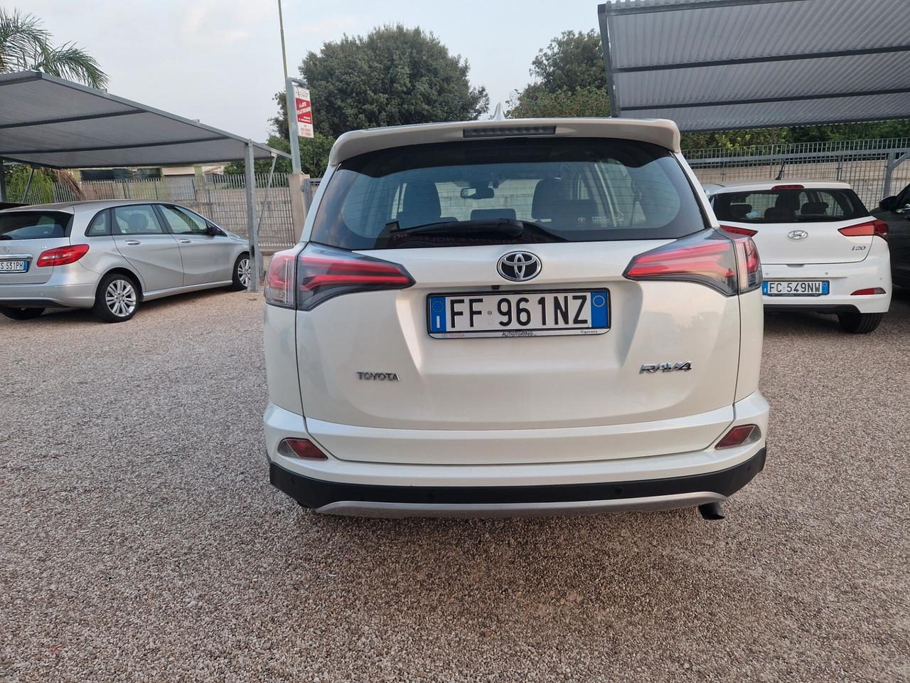 Toyota RAV 4 RAV4 2.0 D-4D 2WD Exclusive