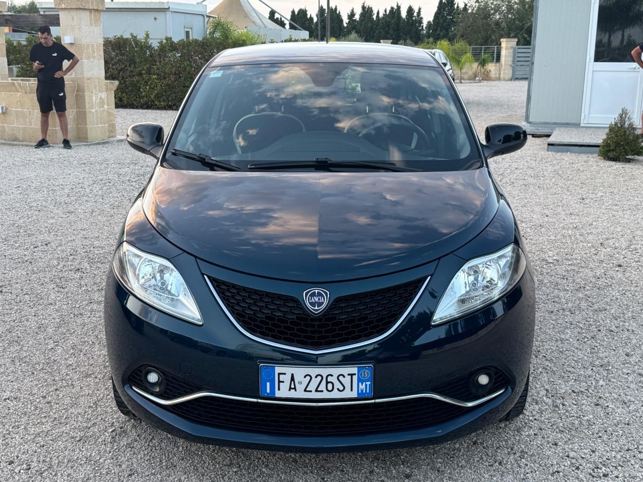 Lancia Ypsilon 1.2 69 CV 5 porte Platinum