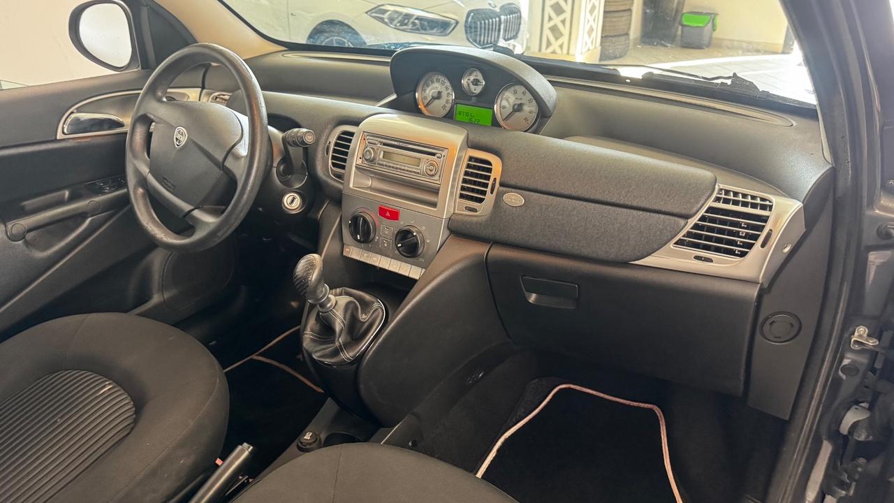 Lancia Ypsilon 1.4 Oro Ecochic GPL