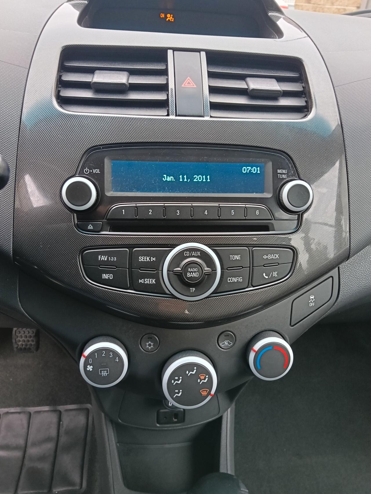 Chevrolet Spark 1.0 LT