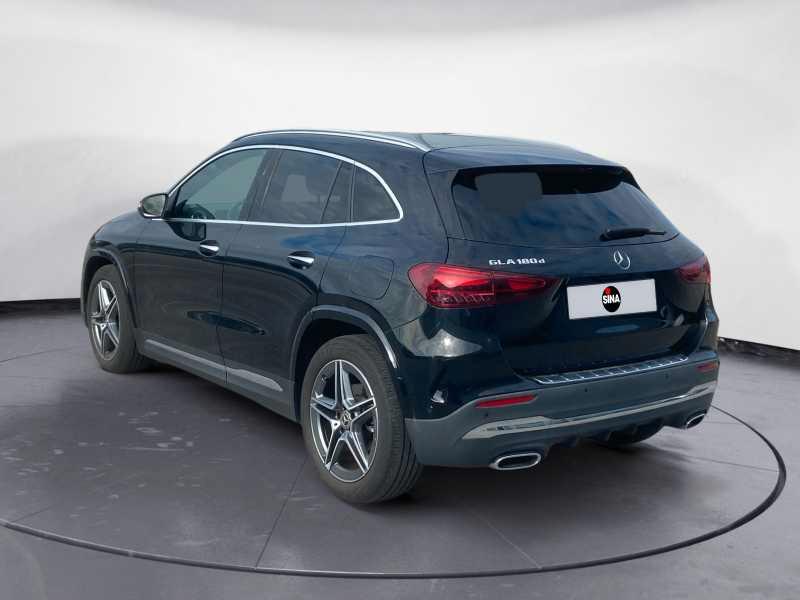 Mercedes-Benz GLA 180 d AMG Line Premium AuTo