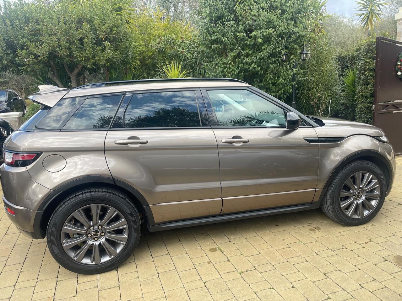 RANG ROVER EVOQUE 2.0 TD4 180CV TETTO 60000KM