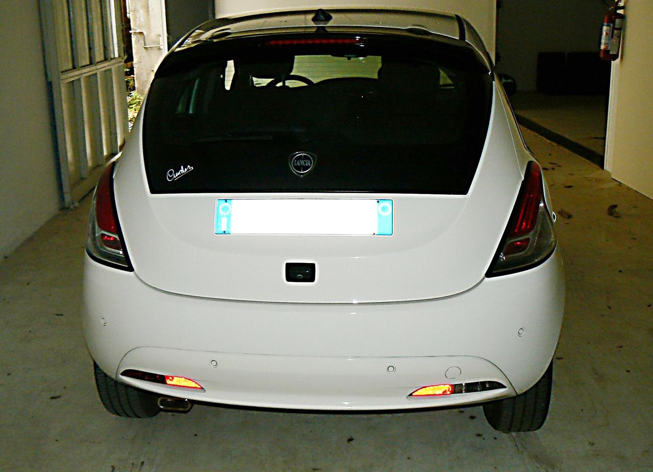 Lancia Ypsilon 1.0 FireFly 5 porte S&S Hybrid Platino - n101109