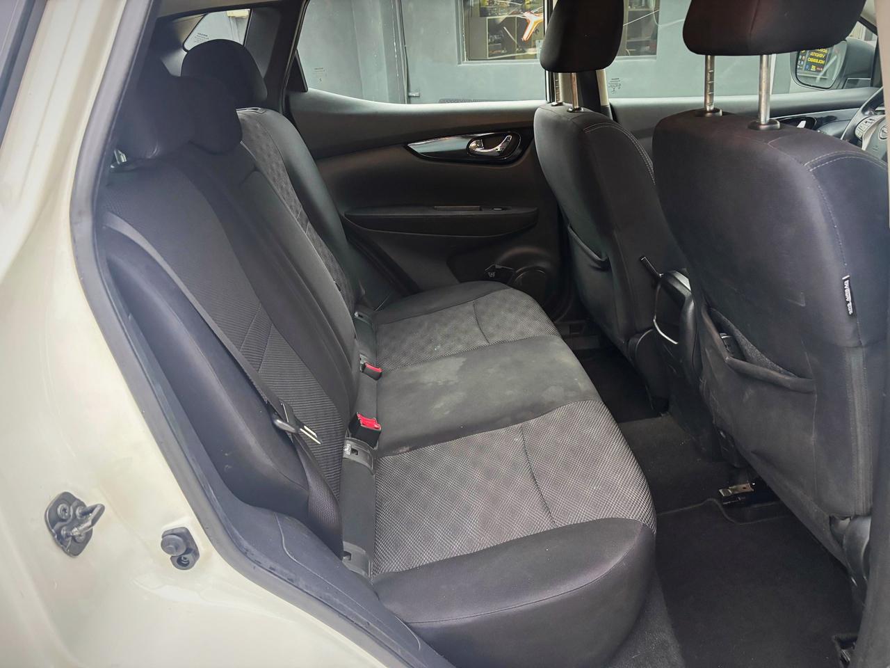 Nissan Qashqai 1.5 dCi N-Vision Garanzia 12 Mesi