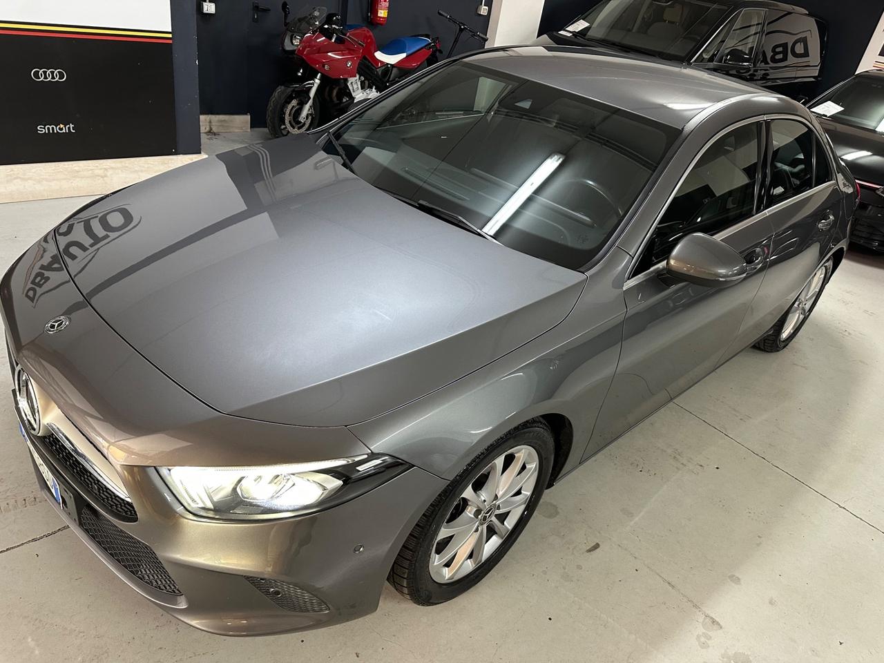 Mercedes-benz A 180 A 180 d Automatic Sport