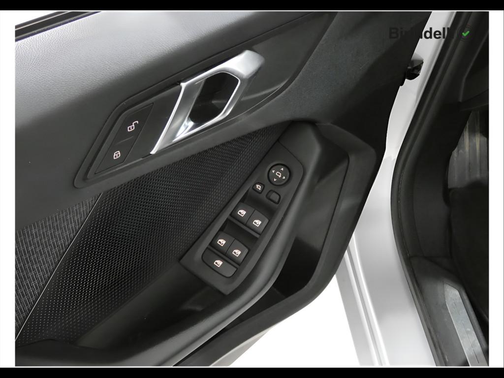 BMW Serie 1 (F40) - 116d 5p. Business Advantage