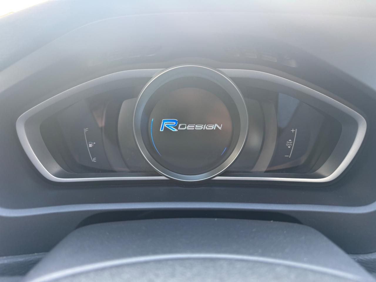 Volvo V40 D2 R-design Kinetic