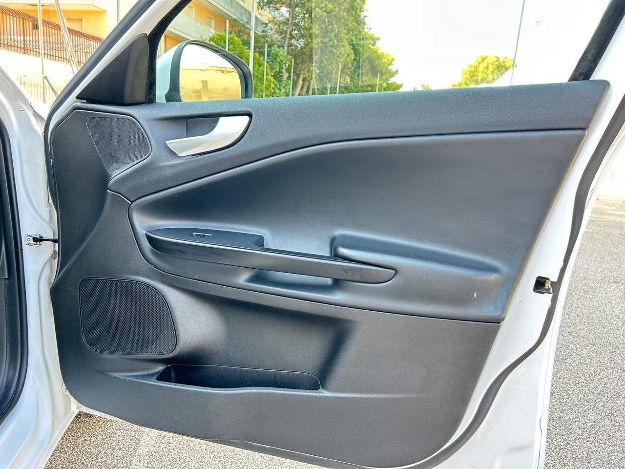 Alfa Romeo Giulietta 1.6 JTDm Automatica 120 CV