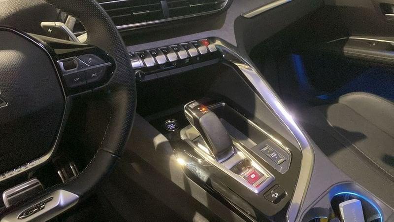 Peugeot 3008 Hybrid4 300 e-EAT8 GT
