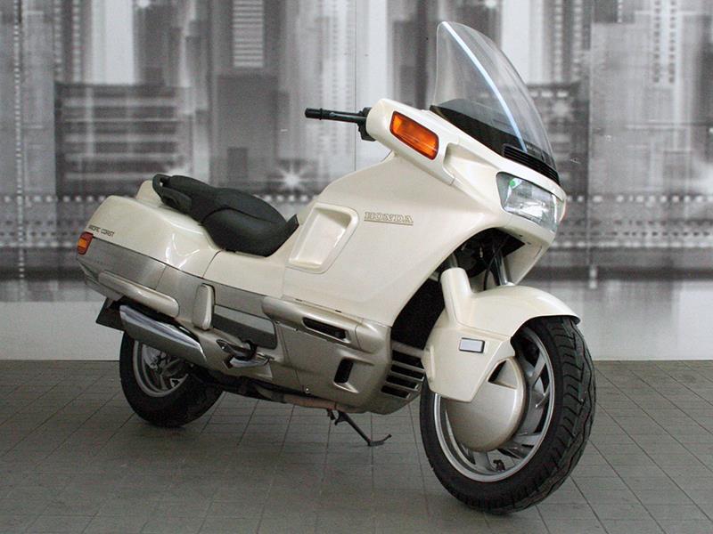 Honda PC 800
