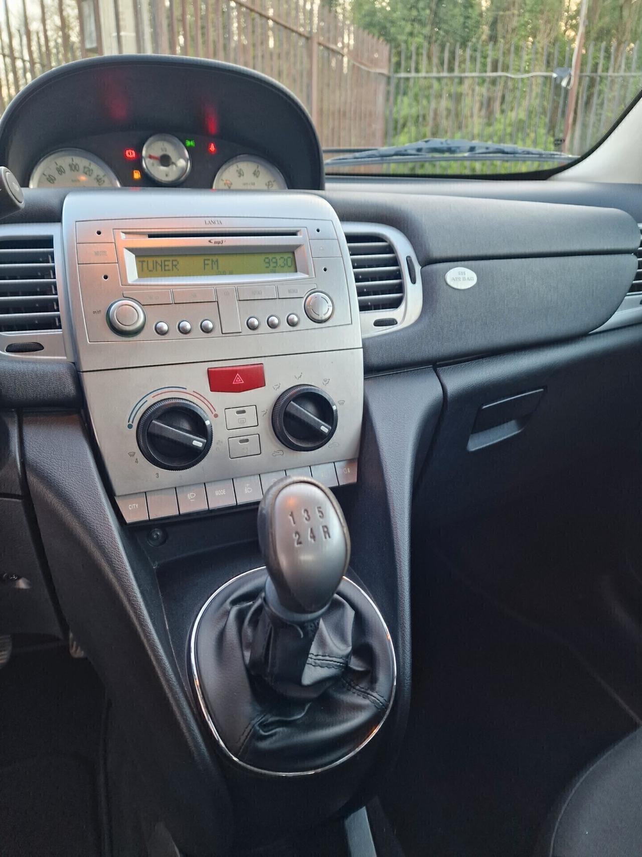 LANCIA YPSILON 1.4 Unyca Ecochic GPL