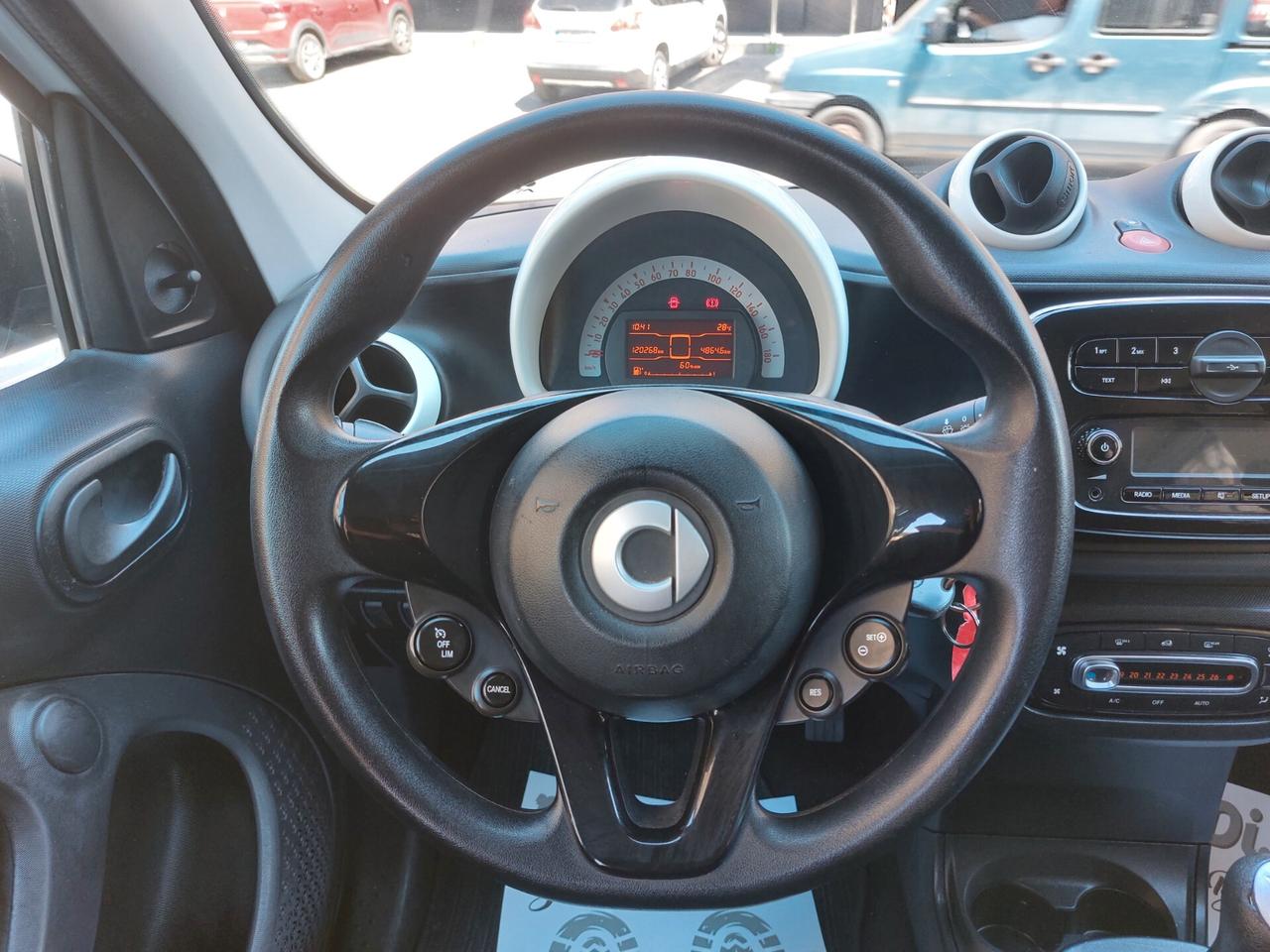 Smart ForFour 70 1.0 Youngster