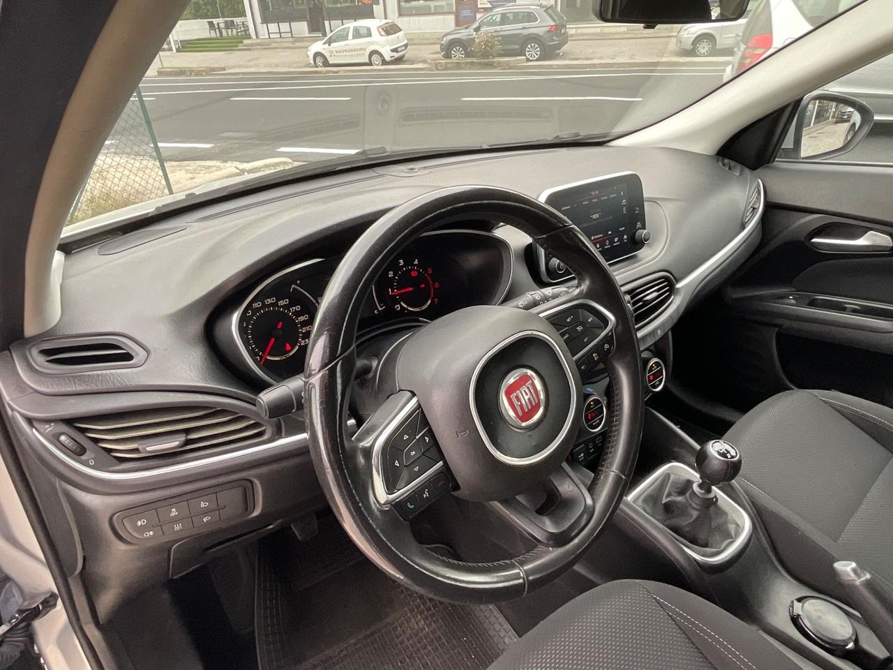 Fiat Tipo 1.6 Mjt S&S SW Lounge