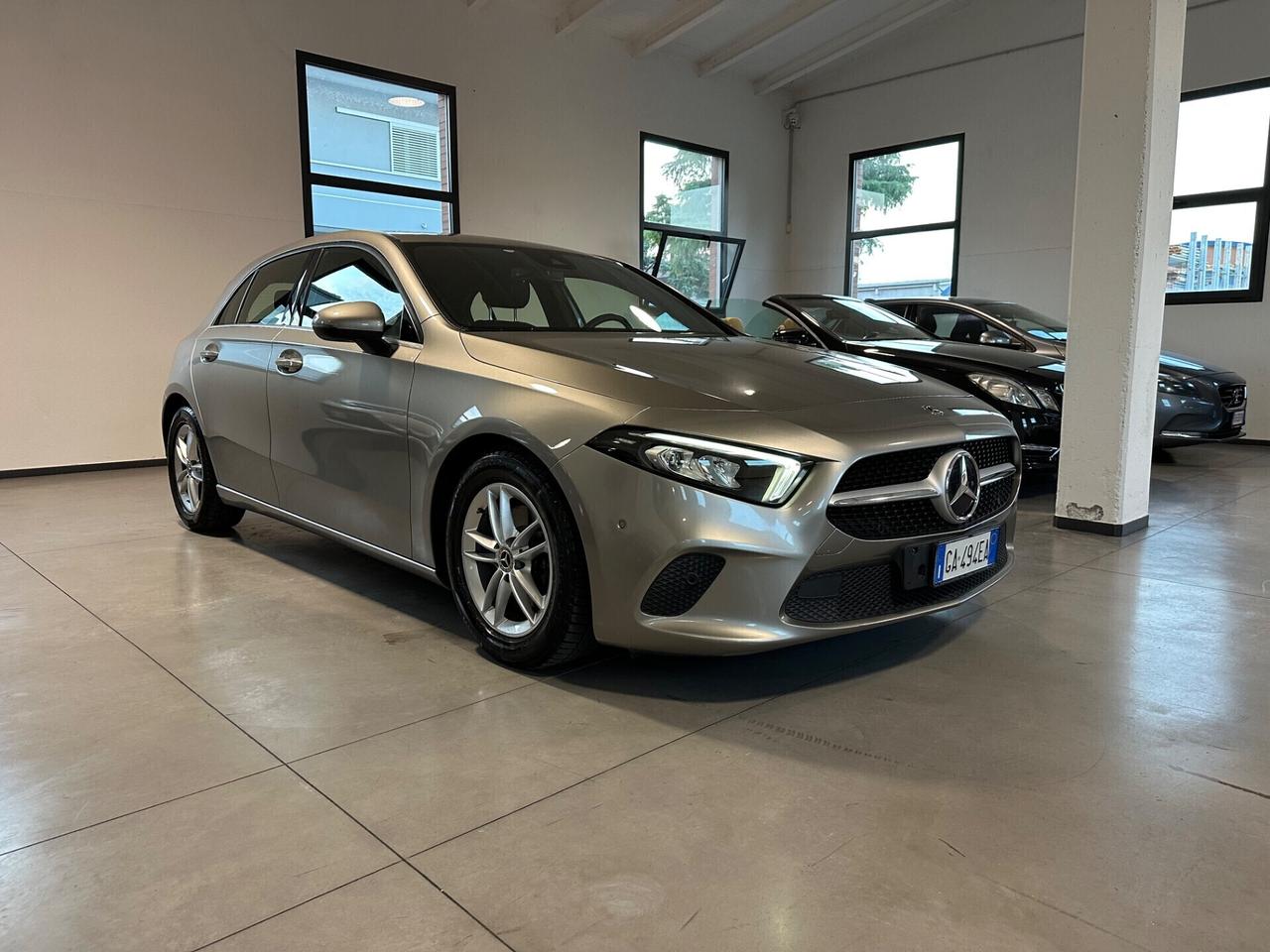 Mercedes-benz A 180 A 180 d Automatic Sport