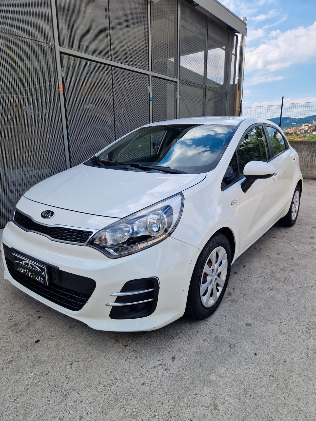 Kia Rio 1.2 benz 85cv - Garanzia 12 mesi