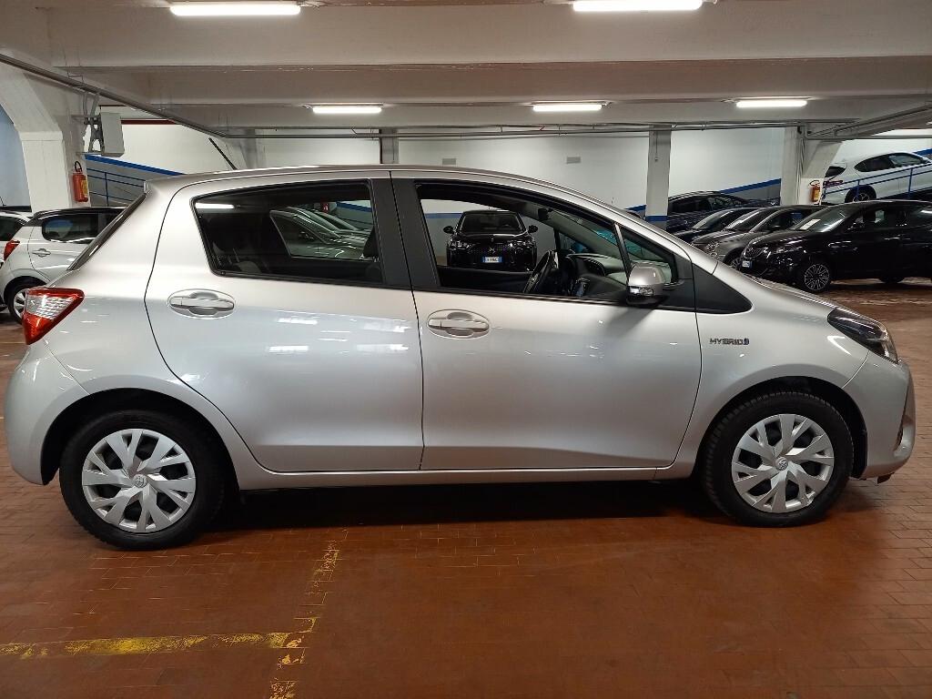 Toyota Yaris 1.5 Hybrid 5 porte Cool