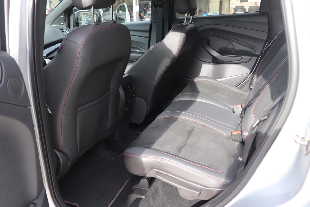 Ford Kuga 1.5 TDCI 120 CV S&S 2WD ST-Line