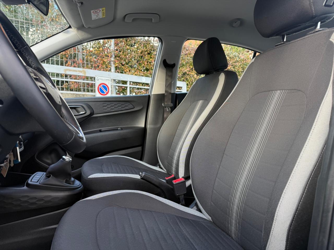 Hyundai i10 1.0 Tech GARANTITA PREZZO REALE