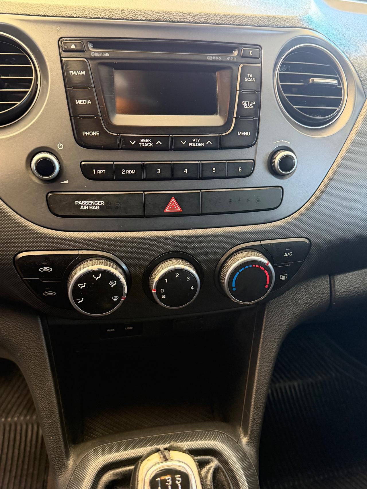 Hyundai i10 1.0 MPI Sound Edition