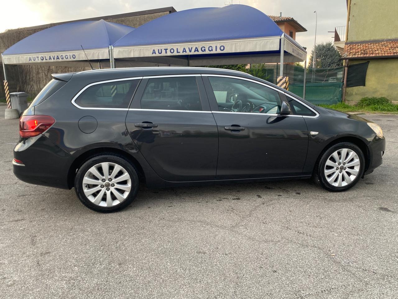 Opel Astra 1.4 Turbo 140CV Sports Tourer GPL Tech Elective