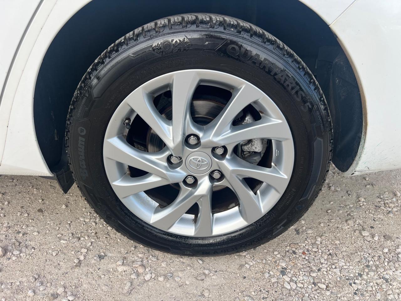Toyota Auris Touring 1.4 D-4D Active Permute Rate Garanzia