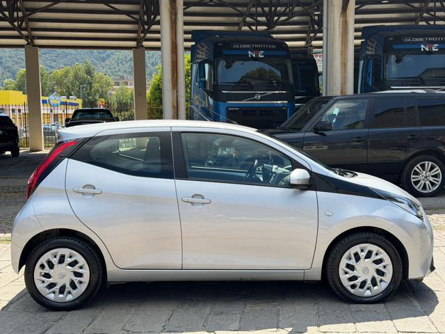 TOYOTA Aygo 1.0 VVT-i 72 CV 5 porte x-business MMT