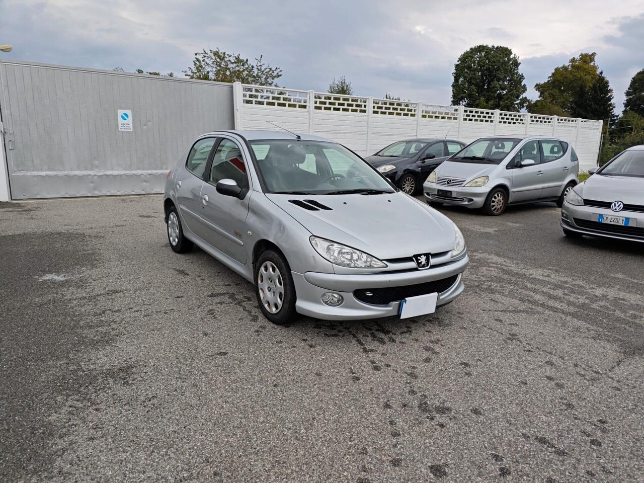 Peugeot 206 1.4 16V 5p. Sweet Years
