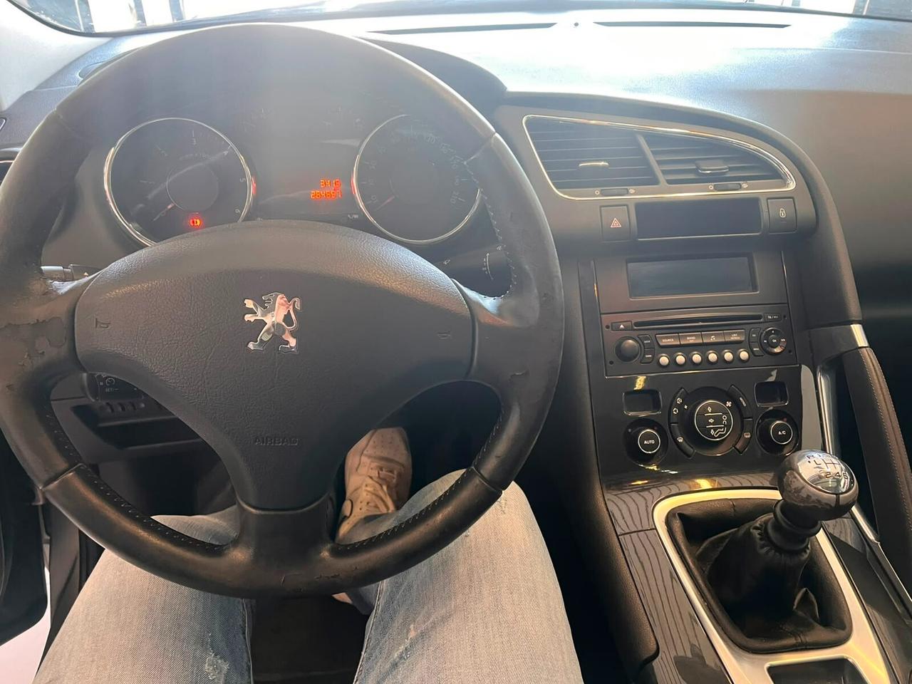 Peugeot 3008 1.6 HDi 112CV Business