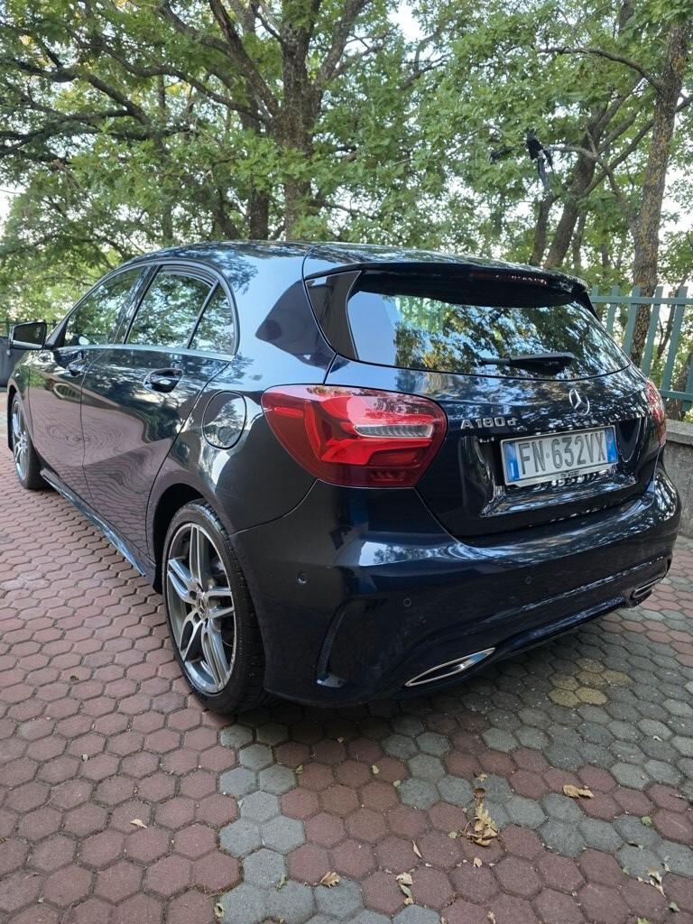 Mercedes-benz A 180 d Premium AMG