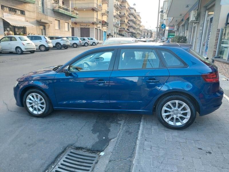 Audi A3 SPB 1.6 TDI clean diesel Attraction