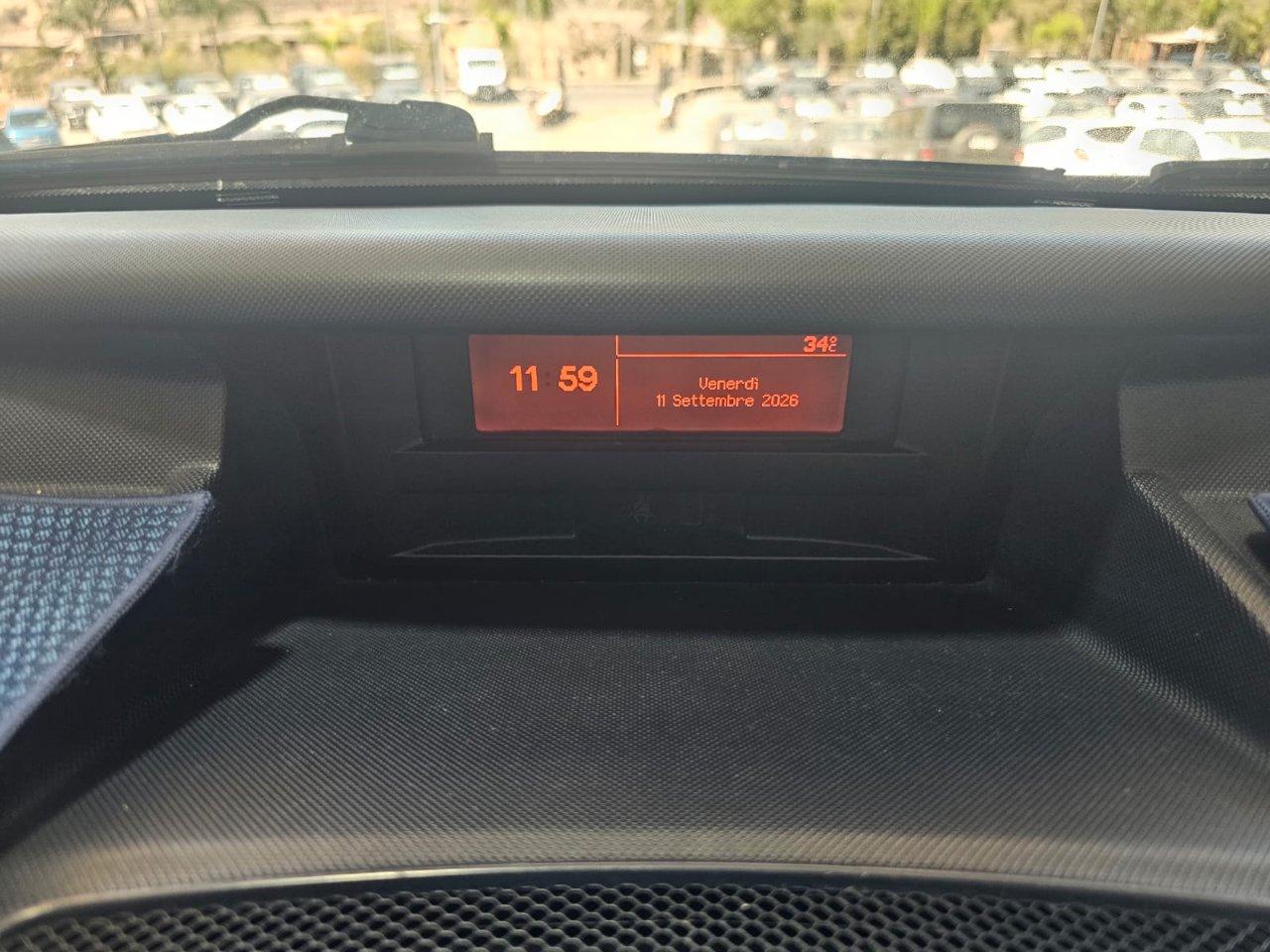 Peugeot 1007 1007 1.4 hdi Sporty