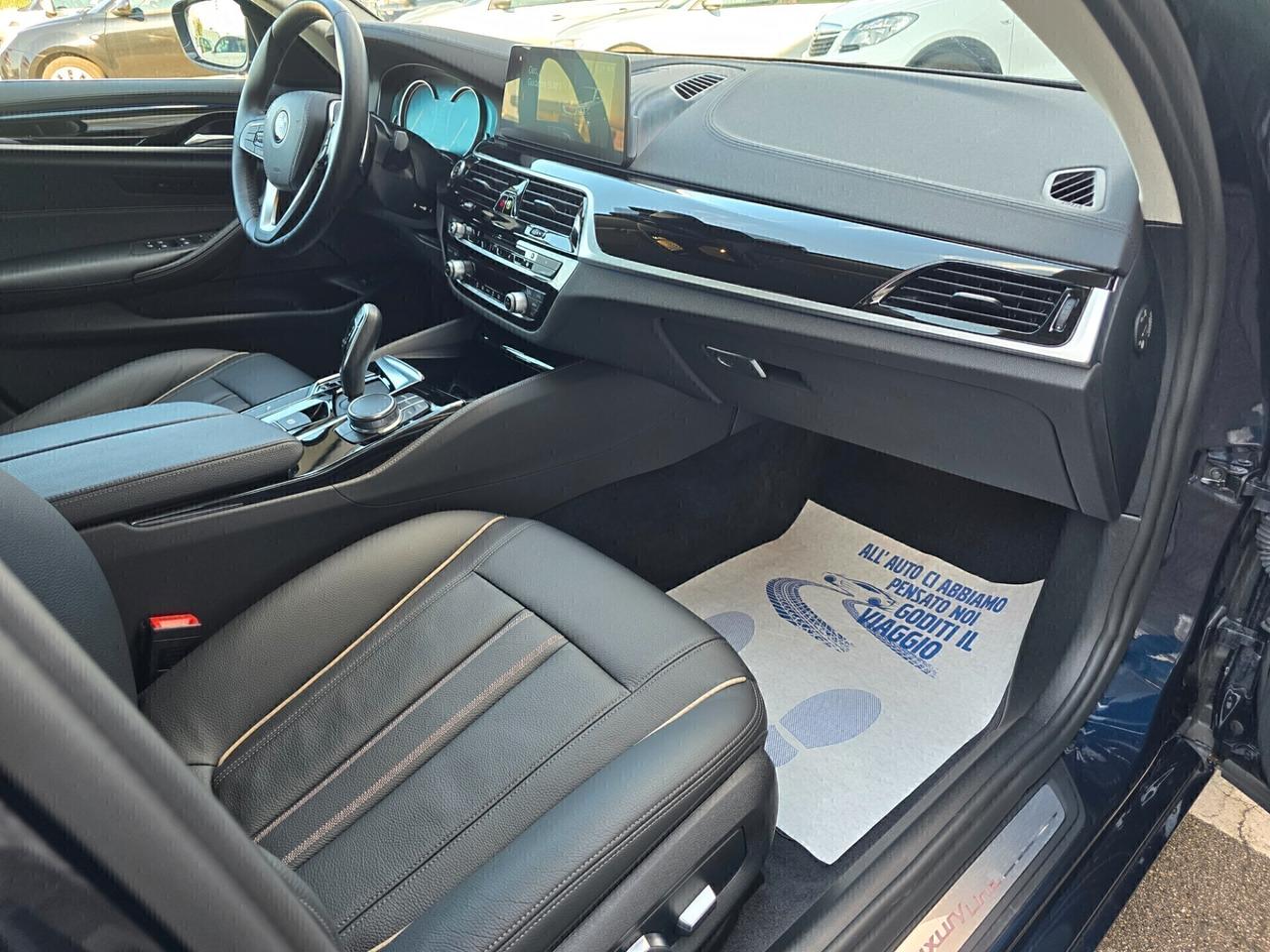 Bmw 530d xDrive Luxury 265cv PARI A NUOVO!!