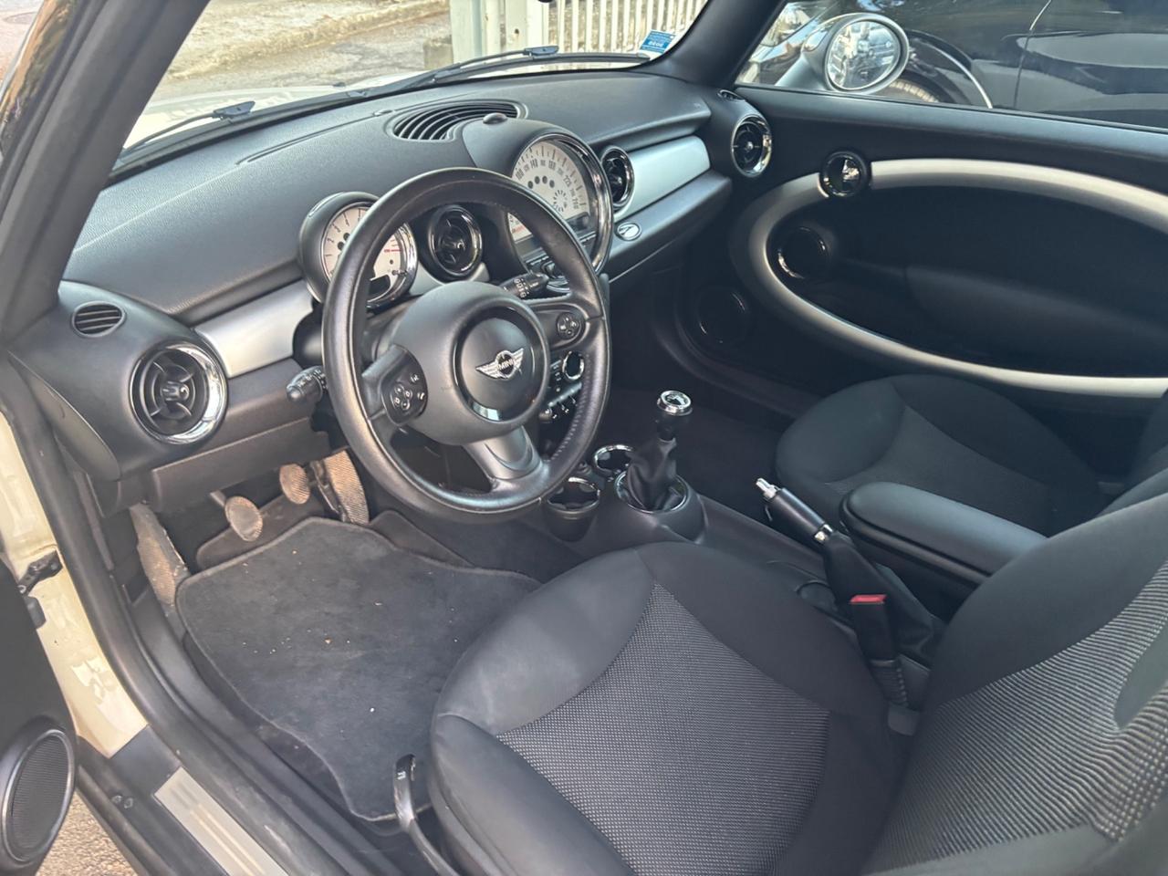 Mini Cooper Coupe 1.6 Coupé
