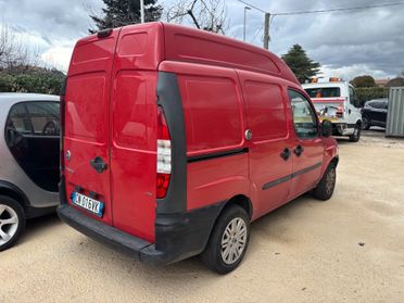 Fiat Doblò XL tetto alto H2 motore batte